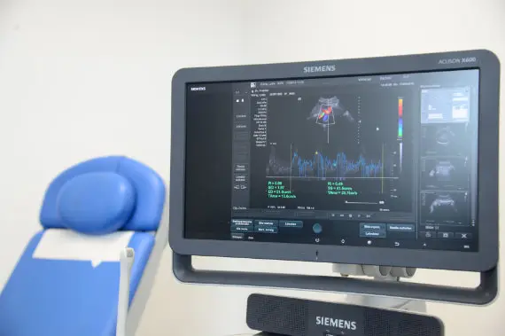Unser Ultraschallgerät für die Dopplersonographie.